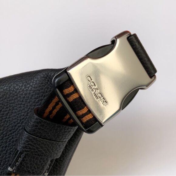 Coach x Disney Black Leather Walt Disney World Belt Bag Limited Edition - Picture 9 of 13